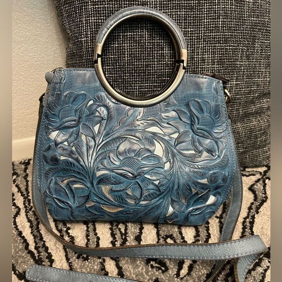 Patricia Nash Vintage Veg Tan Cut Out Tooling
Safflower BLUE - Picture 2 of 13